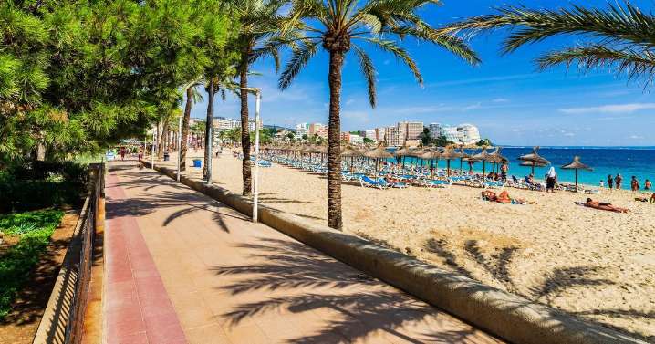 Holidaymakers visiting popular Spanish islands warned of proposed £13 daily tourist tax