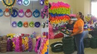 Marilyn mantiene viva la tradición de las coronas