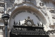 Defensoría hace un llamado a la tranquilidad y lamenta violencia en las calles de Lima