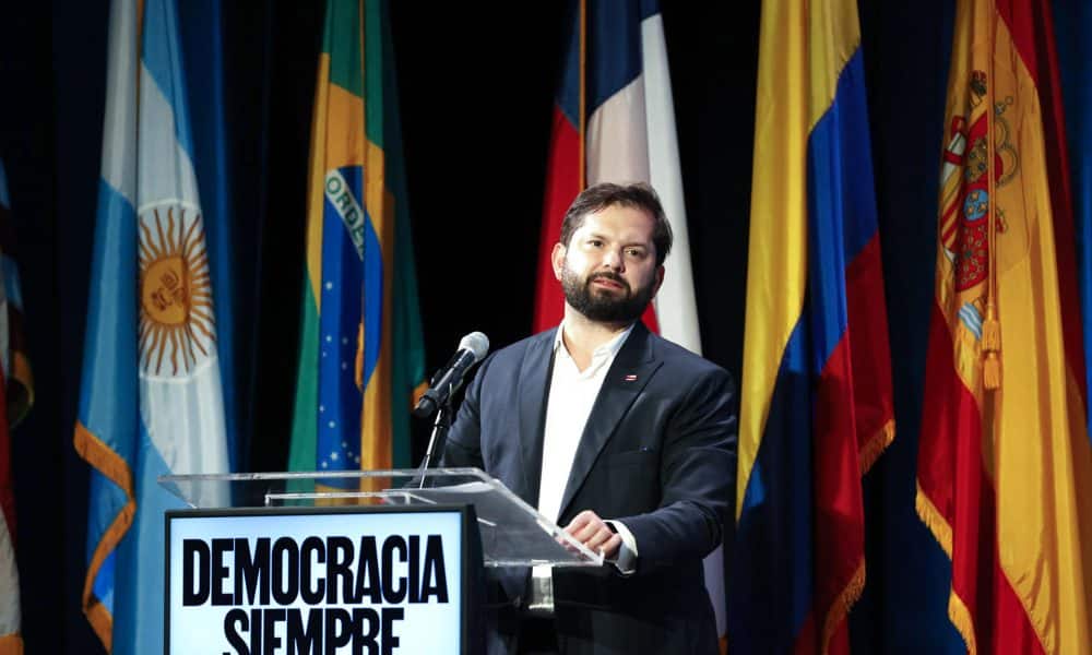 Boric felicita a Paz reafirmando compromiso para fortalecer relación entre Chile y Bolivia