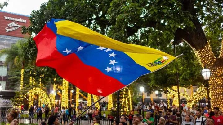 Venezuela alerta a EE.UU. sobre supuesto plan de "extremistas" para atacar su embajada en Caracas