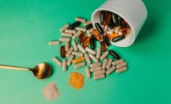 Suplementos “naturales” pueden dañar tu hígado si no los tomas con cuidado
