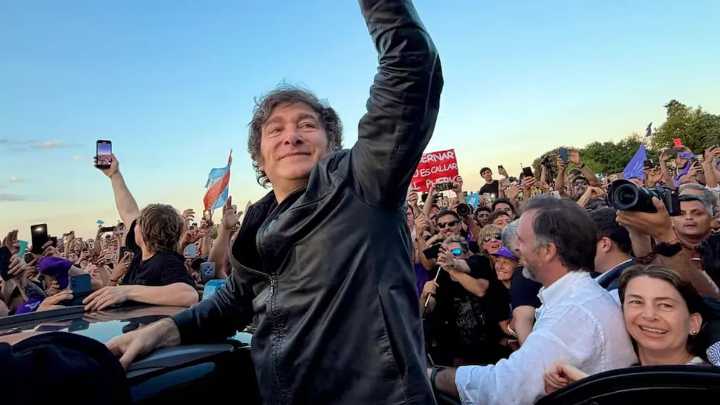 Milei encara el tramo final de la campaña: el acto de cierre será en Rosario Ocurrirá el jueves y el Presidente buscará apuntalar a La Libertad Avanza en Santa Fe, una provincia clave en el mapa elect