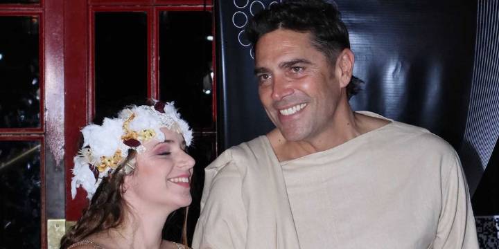 Matías Alé y Martina Vignolo preparan una boda de película en Mar del Plata: la invitación de su gran día