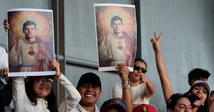 Mexican Grand Prix celebrates 10th anniversary with sold-out crowd despite Sergio Perez's absence