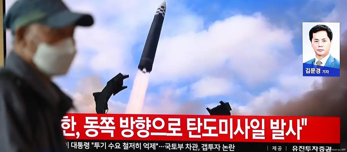 Pyongyang prueba misiles el día que Trump llega a Surcorea