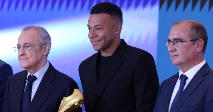Mbappé se convierte en el cuarto jugador madridista en recibir la Bota de Oro: «Es un sueño»