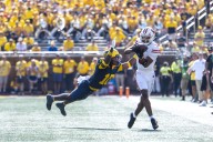 After subpar opening drive versus Wisconsin, Michigan defense plays to its standard