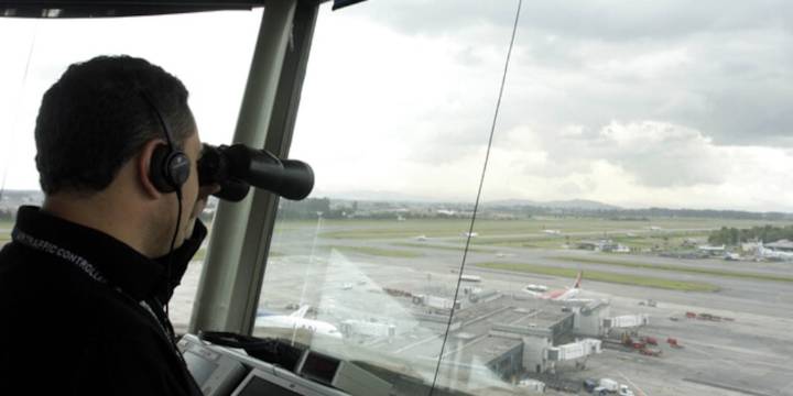 Trabajadores de Aerocivil lanzaron alerta sobre la seguridad de la operación aérea en Colombia: la entidad dio explicaciones