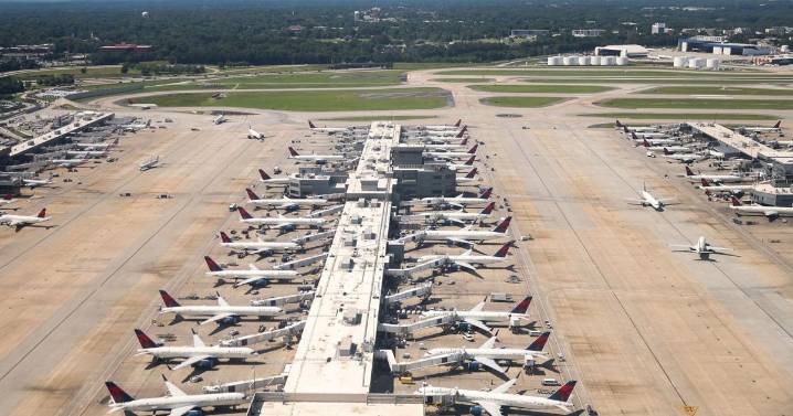 Man arrested inside Atlanta airport after making threats to ‘shoot it up’