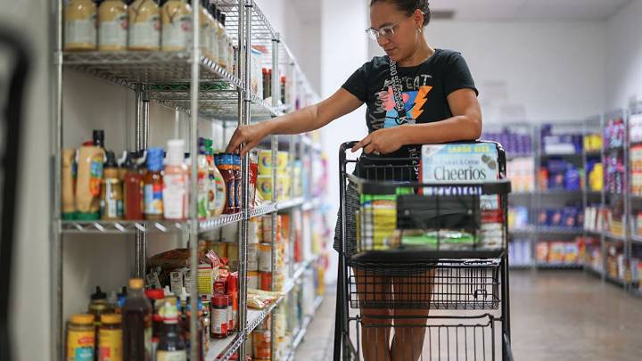 California police boost patrols at grocery stores as millions set to lose SNAP benefits