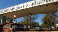 What is the status of MS death row inmate's request to stop execution?