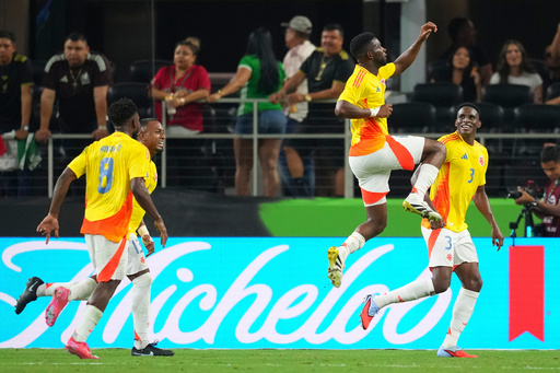 Con 2 asistencias de James, Colombia subyuga 4-0 a México en amistoso rumbo al Mundial