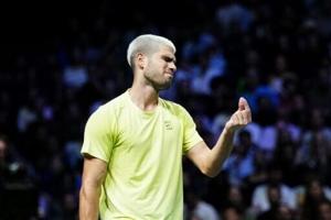 ‘No-feeling’ Alcaraz eliminated from Paris Masters