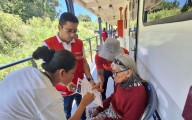 Ucayali: Pensión 65 lleva atención a comunidades nativas a bordo de embarcación fluvial