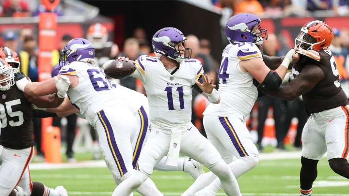 Carson Wentz will start for Vikings Sunday