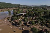 Siete días después: El lodo asfixia a los pueblos afectados por las lluvias