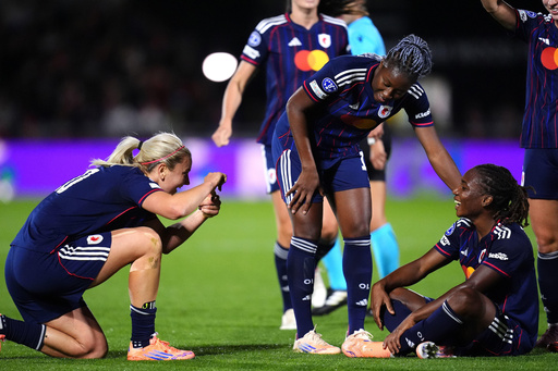 Monarca vigente Arsenal cae al iniciar 'Champions' femenina ante Lyon; Barcelona aplasta a Bayern