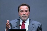 Se une Schwarzenegger a Papa León contra el cambio climático