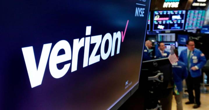 Verizon teams with AST SpaceMobile on space