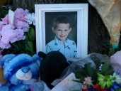 Ottawa neighbourhood vigil honours child crash victim