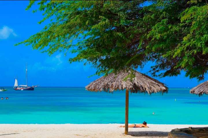 Vacaciones: el nuevo destino paradisíaco que eligen los argentinos y que compite con Brasil