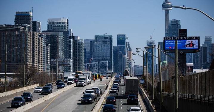 Blue Jays World Series dates throw a curve in city's plan to wrap up Gardiner construction next week