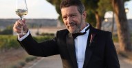 Antonio Banderas y su respuesta entre lágrimas tras la blindada boda de su hija Stella del Carmen