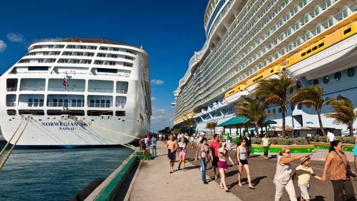 Royal Caribbean Reaffirms Its Ban On Particular Clothing Unlike Other Cruise Lines
