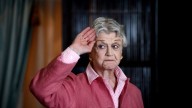 Hollywood la envejeció antes de tiempo: los papeles que marcaron a Angela Lansbury