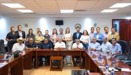¿Qué acordaron diputados y taxistas sobre el futuro del transporte público?