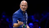 Jeff Bezos, fundador de Amazon, prepara la revolución tecnológica más brutal: "Construiremos centros de datos en el espacio"