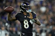 Ravens’ Lamar Jackson returns to practice for first time since suffering hamstring injury