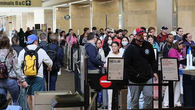 Vance: Travel 'disaster' looms as government shutdown threatens Thanksgiving plans
