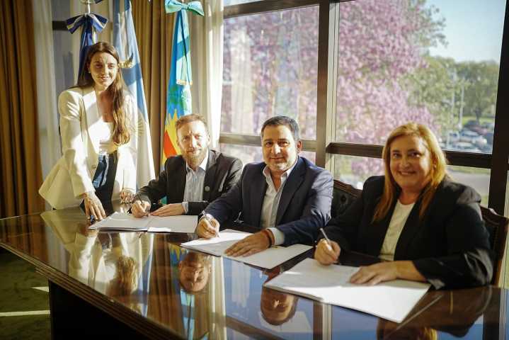 Lomas de Zamora puso en marcha el Consejo de Seguridad y Justicia con la participación de la UNLZ