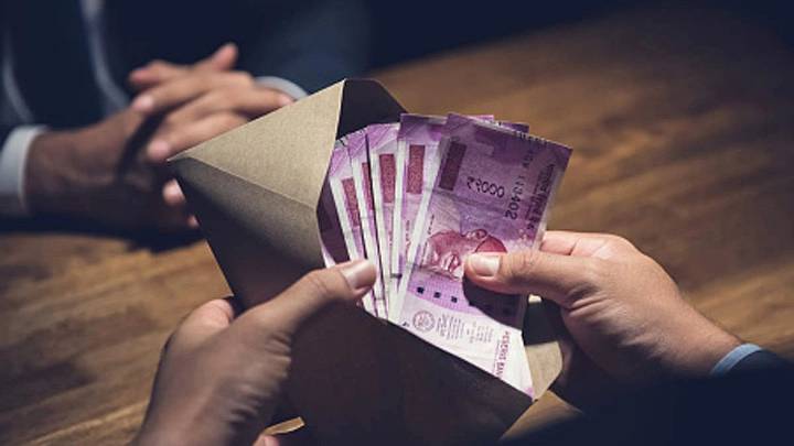 'What Will Poor Do?': Former BPCL CFO Exposes 'Sad State Of Affairs' After Daughter's Death In Bengaluru; Alleges Bribery Demands By Police, BBMP