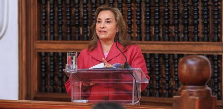 Dina Boluarte: Dejan al voto pedido de impedimento de salida del país por 18 meses contra la expresidenta