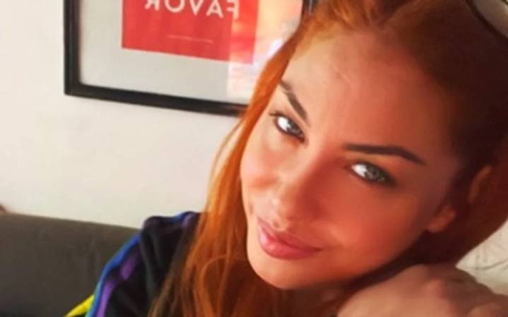 Una amiga de Lowrdez confirmó que la cantante fue golpeada por su pareja en las últimas horas
