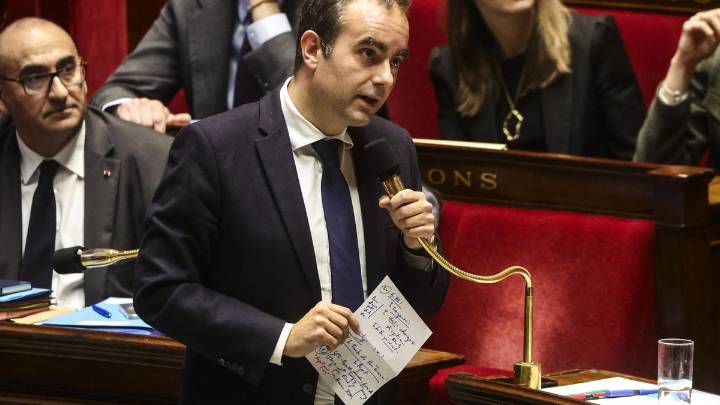 Lecornu se enfrenta hoy a sus primeras mociones de censura en Francia