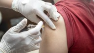 Las vacunas contra el cáncer, cada vez más cerca: estos son los distintos tipos aprobados o en desarrollo