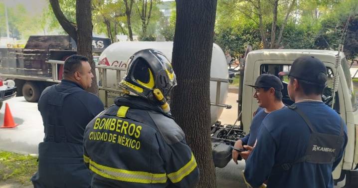 Otra fuga de gas en CDMX: bomberos atienden incidente en Circuito Interior