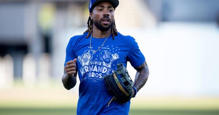 Dodgers' Justin Dean has not batted yet in the playoffs. Here's how he still contributes