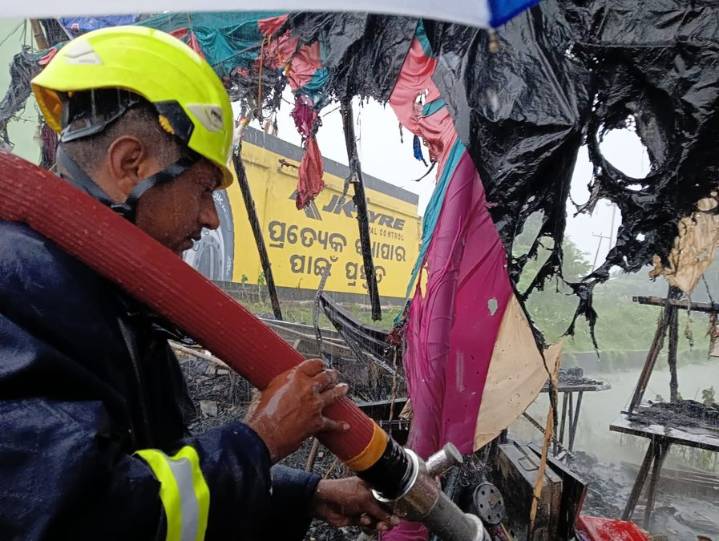 Firecracker shops catch fire in Ganjam ahead of Diwali