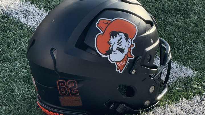 Oklahoma State Hosts Cincinnati for Homecoming Saturday Night