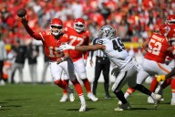 Los Jefes de Kansas City aplastan 31-0 a Raiders con demoledora ofensiva