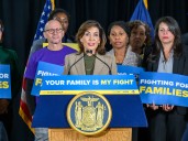Buenas noticias para Nueva York: Kathy Hochul anunció 30 millones para asistencia alimentaria de emergencia tras el shutdown