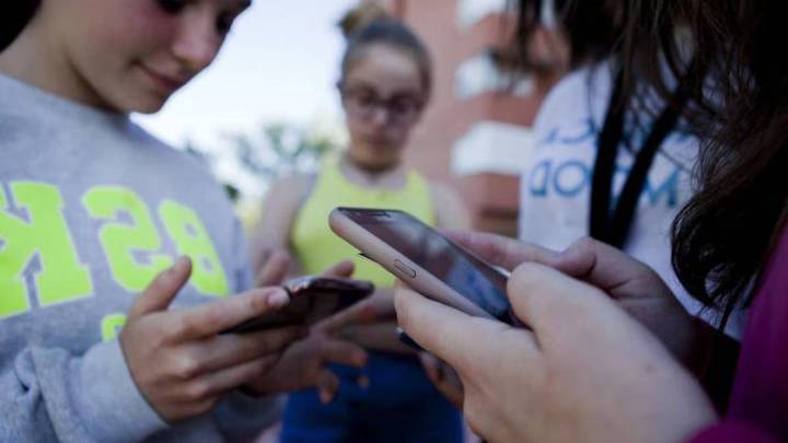 PAN busca castigar con 18 años de cárcel el acoso sexual en línea contra menores