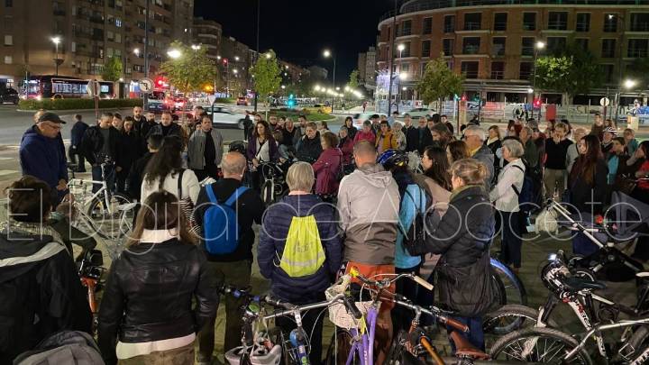 Una bicicleta blanca y un minuto de silencio: Albacete se moviliza tras un trágico accidente