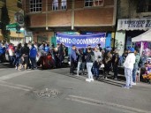 Entre porras y banderas de futbol, despiden en Coyoacán a Rodrigo Mondragón, aficionado al Cru...