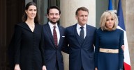 Primera visita oficial del heredero jordano a Francia: del azul pavo real de Brigitte al negro de Rajwa